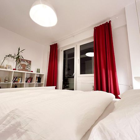 Lola'S Apartament Close To City Center บูคาเรสต์ ภายนอก รูปภาพ