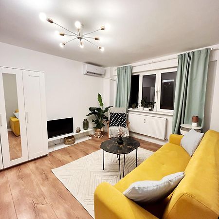 Lola'S Apartament Close To City Center บูคาเรสต์ ภายนอก รูปภาพ